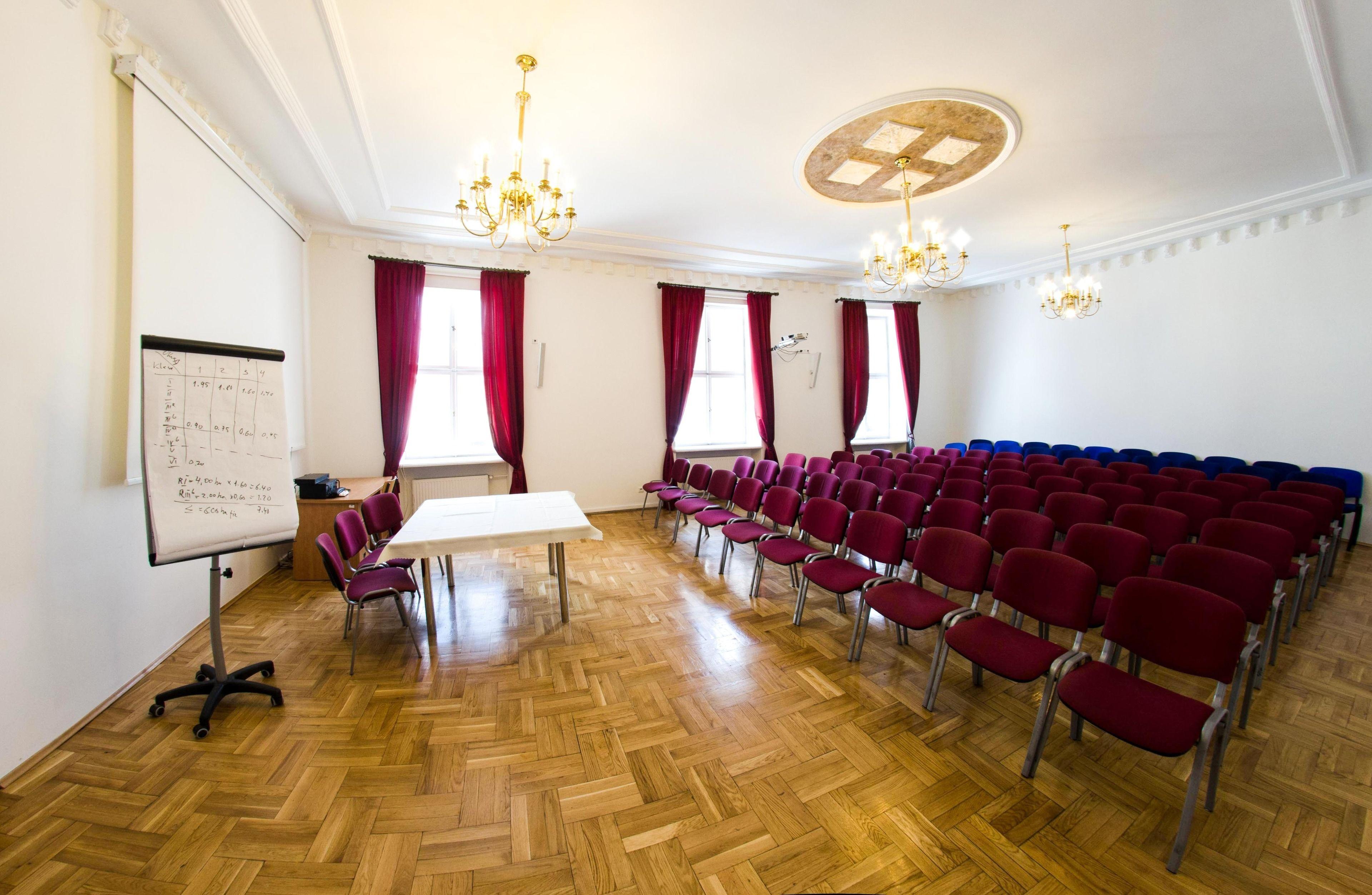 Brama Old City Rooms — Photos 3
